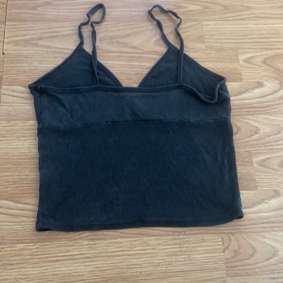 Me to we cropped tank top in size S - Picture 3 of 3